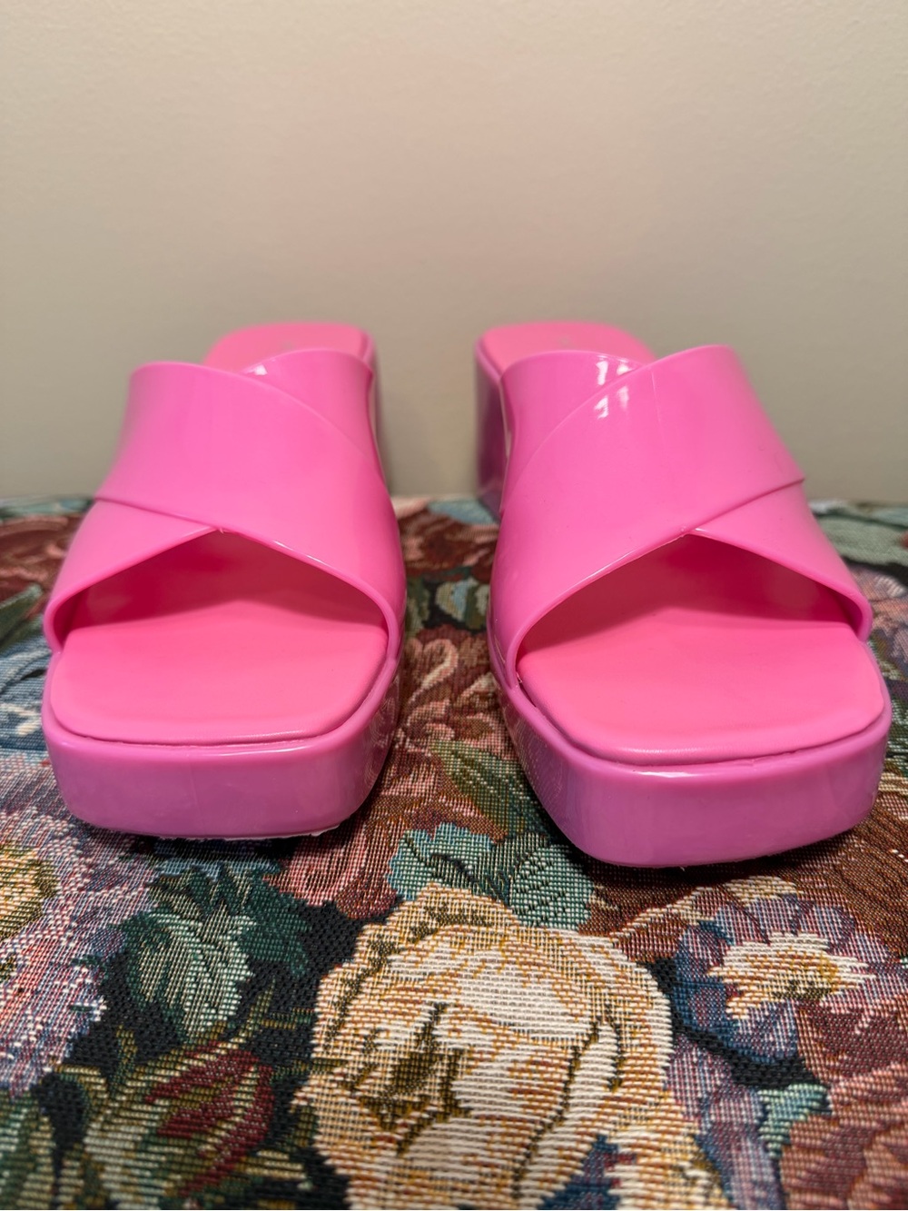 Jeffrey Campbell Bubblegum Patent Slide Mules - Picture 7 of 9